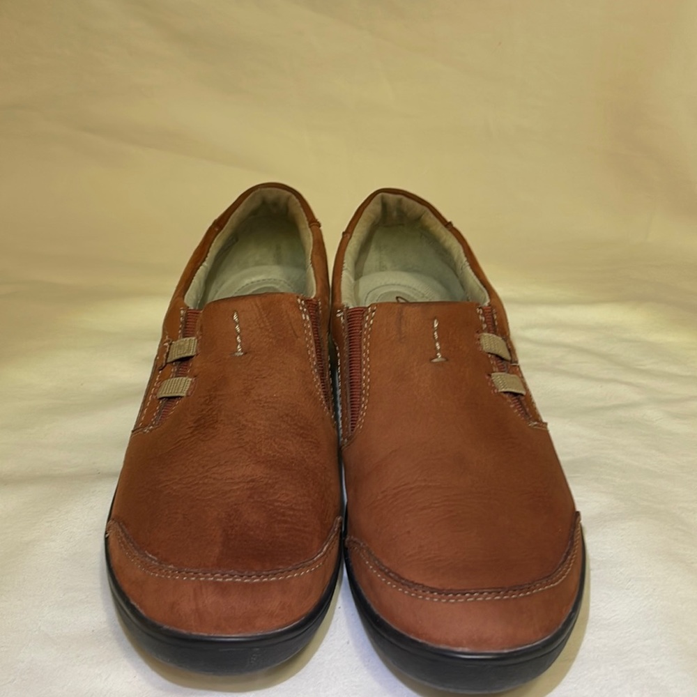 Clark’s privo size 8M brown terracotta
